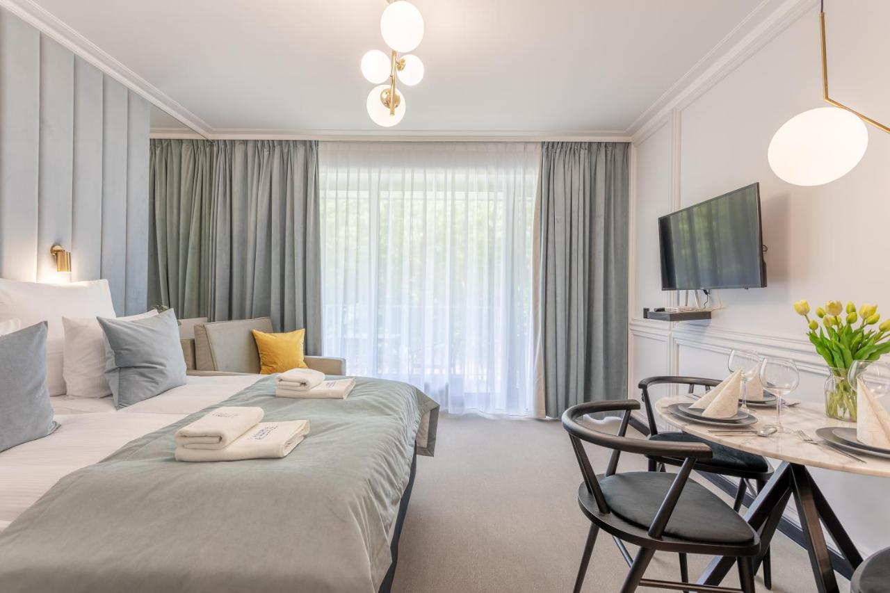 Apartpark - Ambria Apartments Świnoujście Exteriör bild