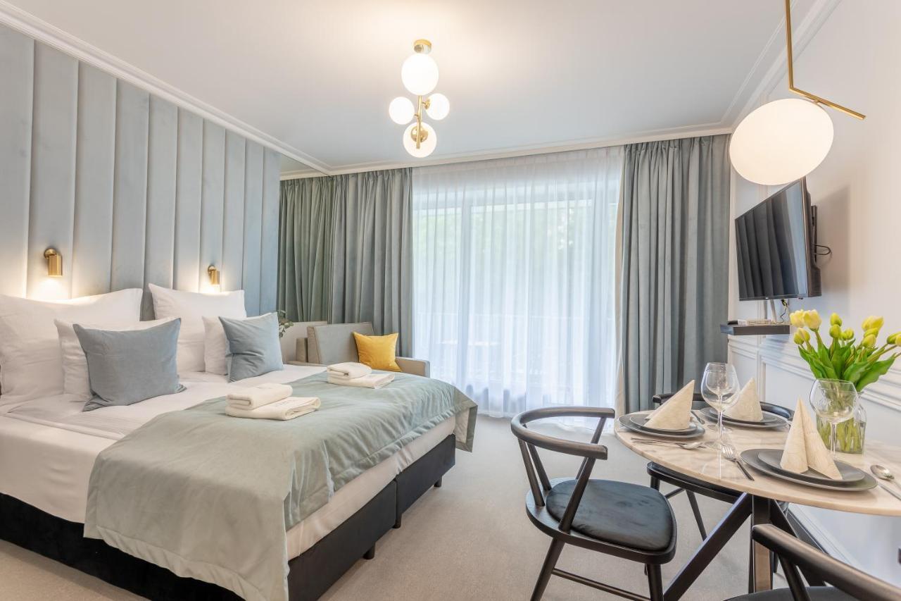 Apartpark - Ambria Apartments Świnoujście Exteriör bild
